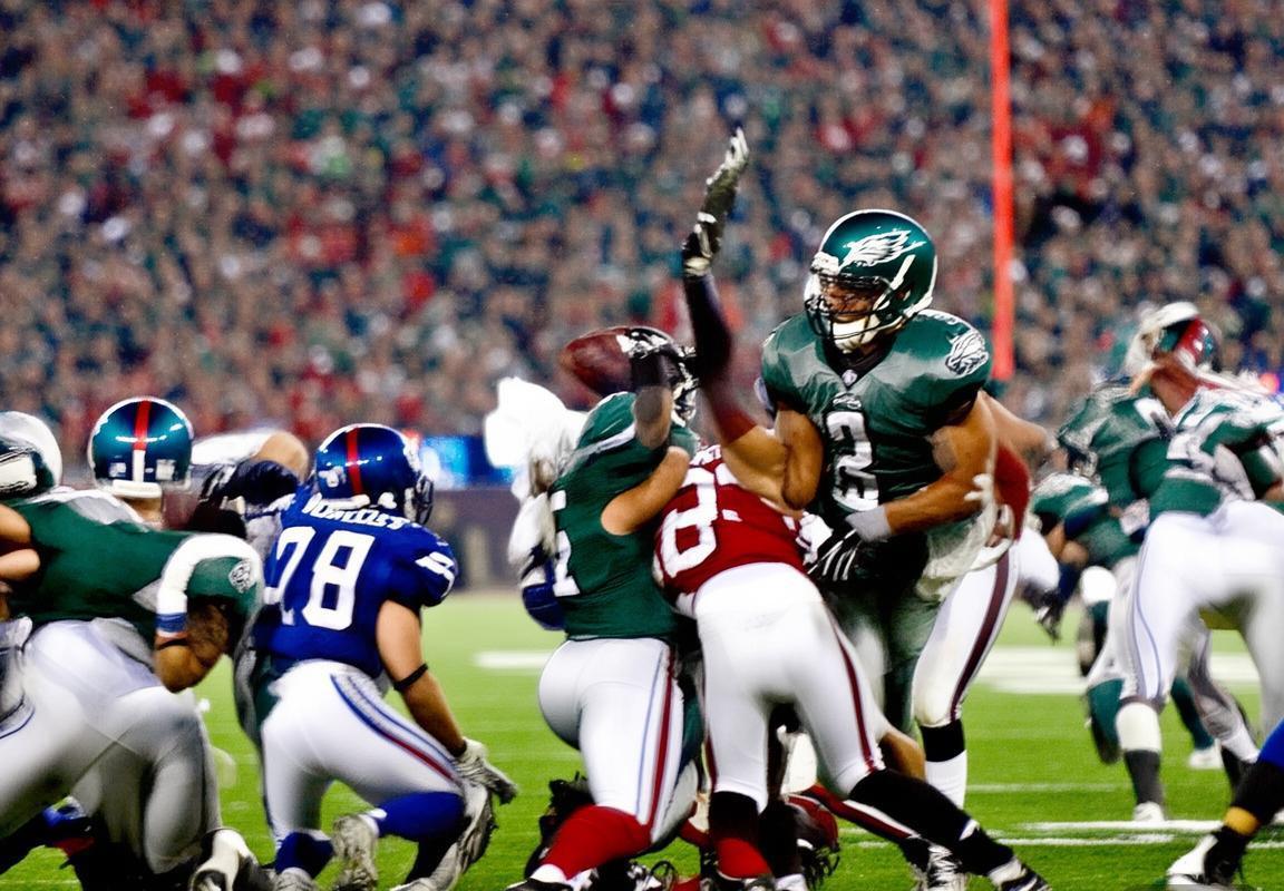 巨人老鹰2010年NFL对决：巅峰之战精彩瞬间盘点(图5)